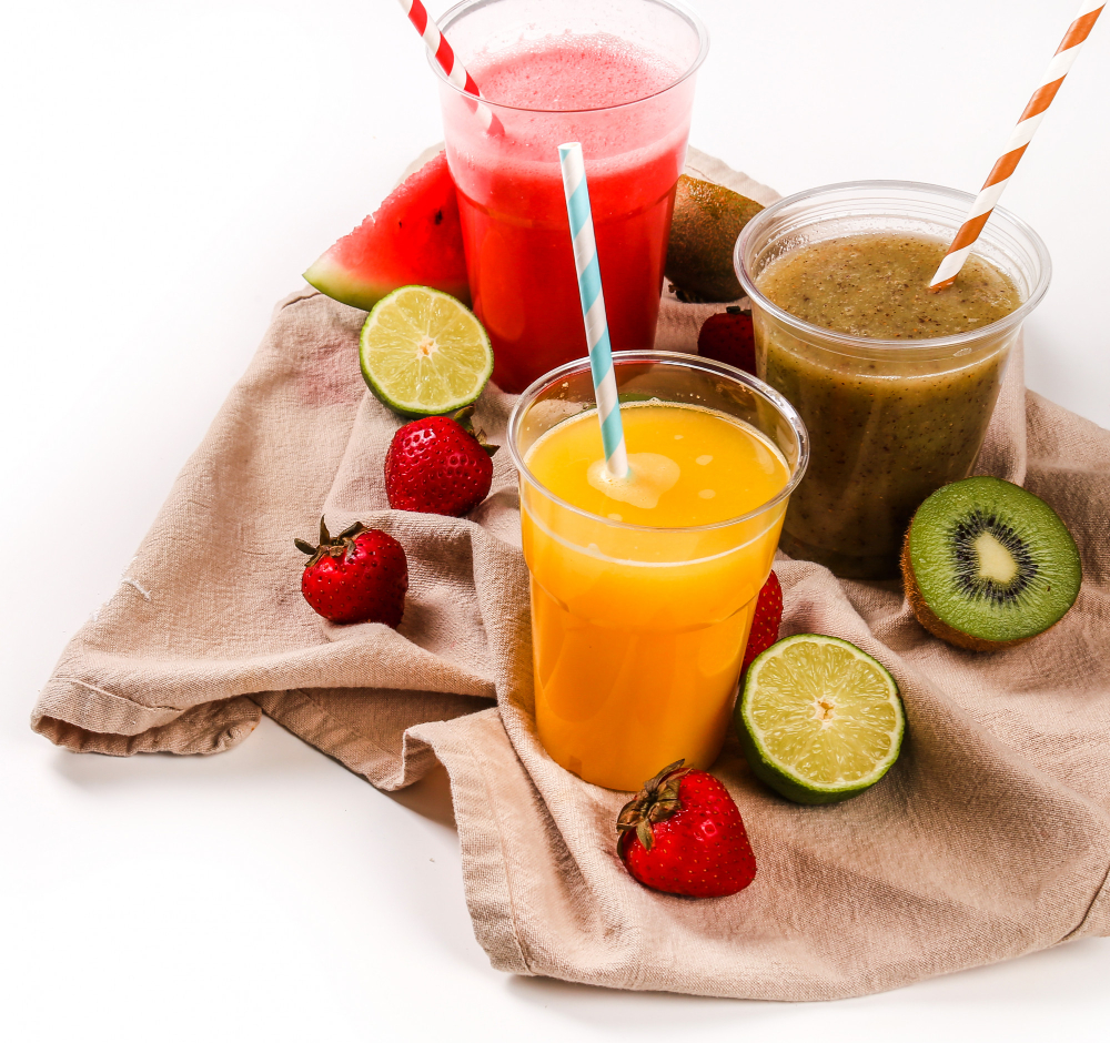 Para obter mais nutrientes, é melhor comer fruta ou tomar suco?